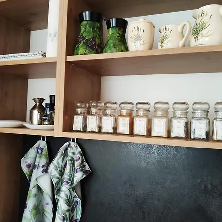 Brand New Place In The Centre Daire