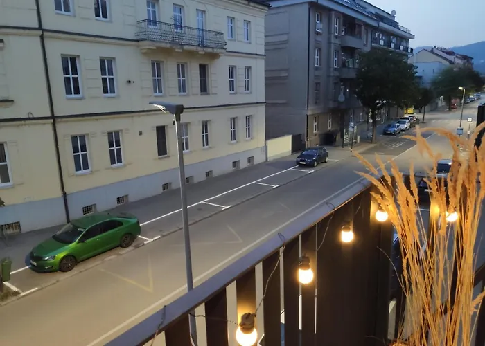 アパート Brand New Place In The Centre ジリナ